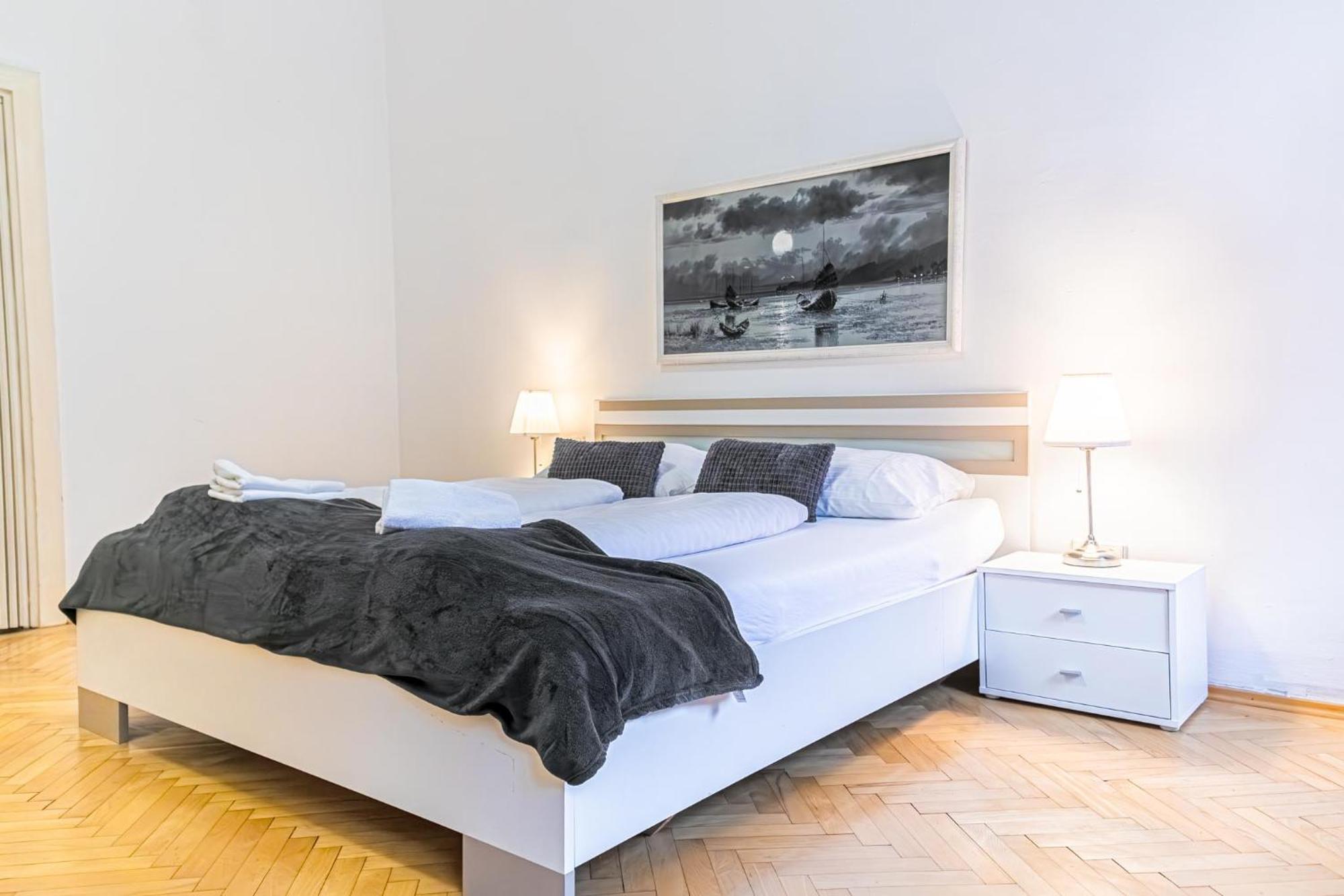 Deluxe 3Br Apt. Wiener Stadthalle - Suitable For Longstays Екстер'єр фото